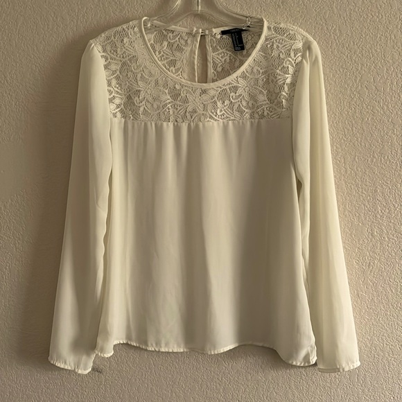 🍁$5 SALE🍁 Lace Yoke Blouse - Picture 1 of 4